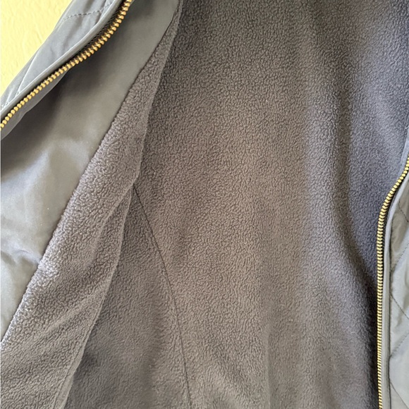 Women's Navy Lightweight Quilted Vest - M - Picture 6 of 6